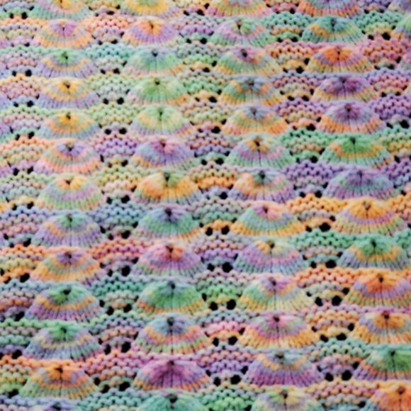 Hand Crocheted Shell Afghan Throw Chair Blanket Pastel Small Baby 43 x 36 - Picture 3 of 16